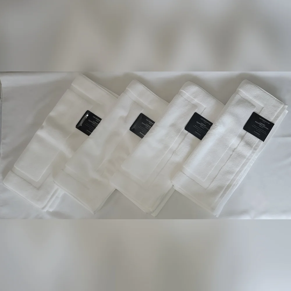 Liz Claiborne Bright White Egyptian Cotton Bath Mat